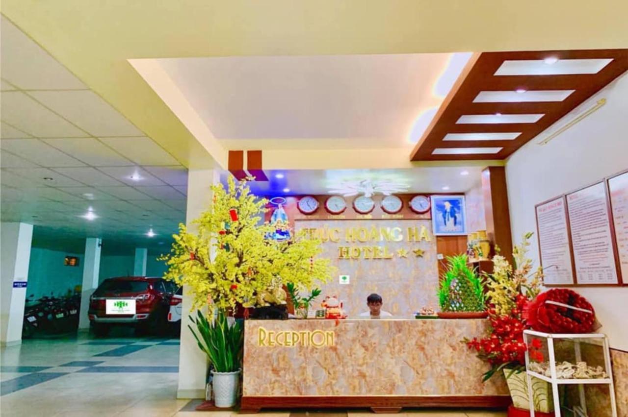 Tỉnh Kontum Truc Hoang Ha Hotel מראה חיצוני תמונה