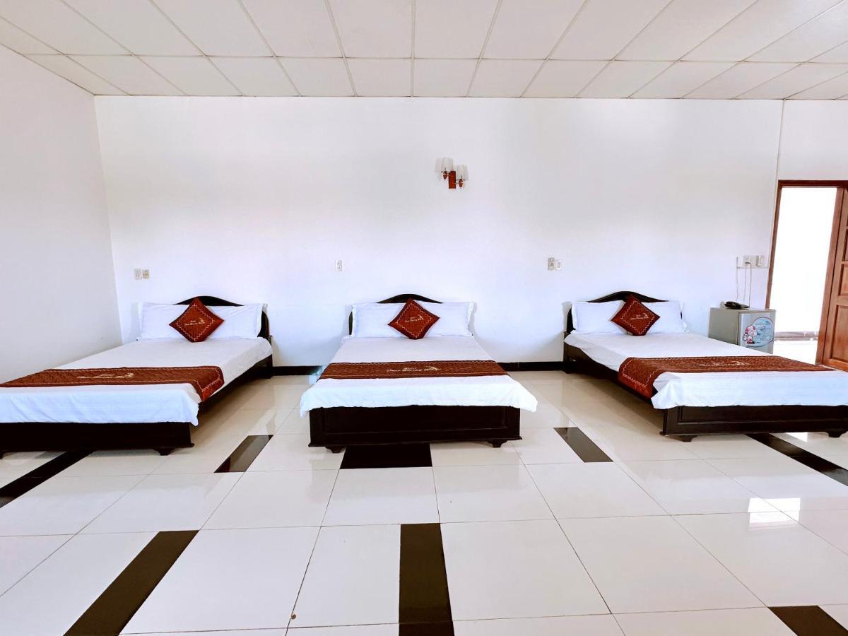 Tỉnh Kontum Truc Hoang Ha Hotel מראה חיצוני תמונה