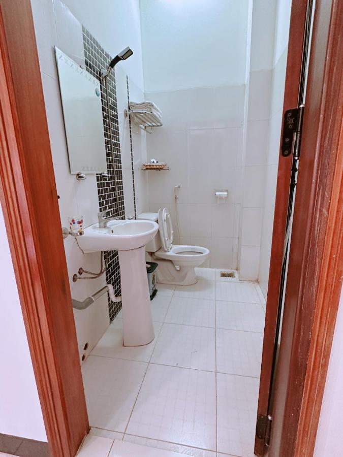 Tỉnh Kontum Truc Hoang Ha Hotel מראה חיצוני תמונה