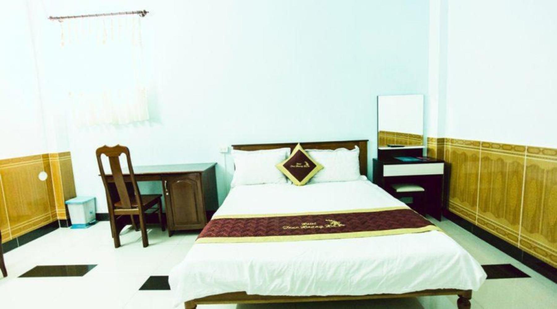 Tỉnh Kontum Truc Hoang Ha Hotel מראה חיצוני תמונה